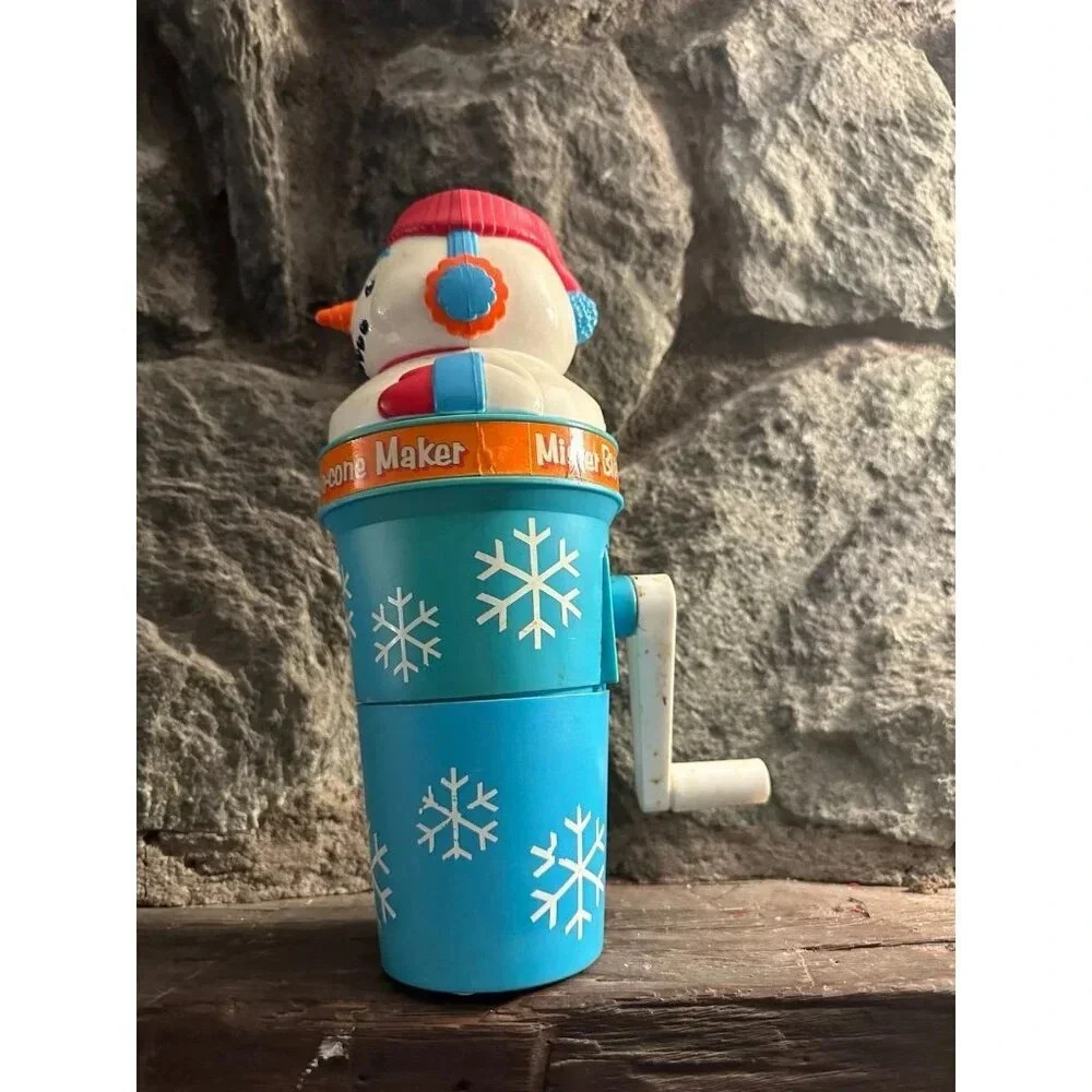 Mister Blizzard Sno-Cone Maker - Picture 3 of 6